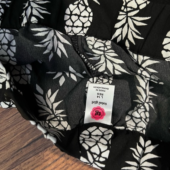 Shorts​​​ - Picture 4 of 4